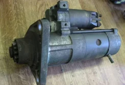 ������� D12D Volvo 1556967 ����