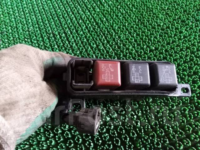 реле тойота корона