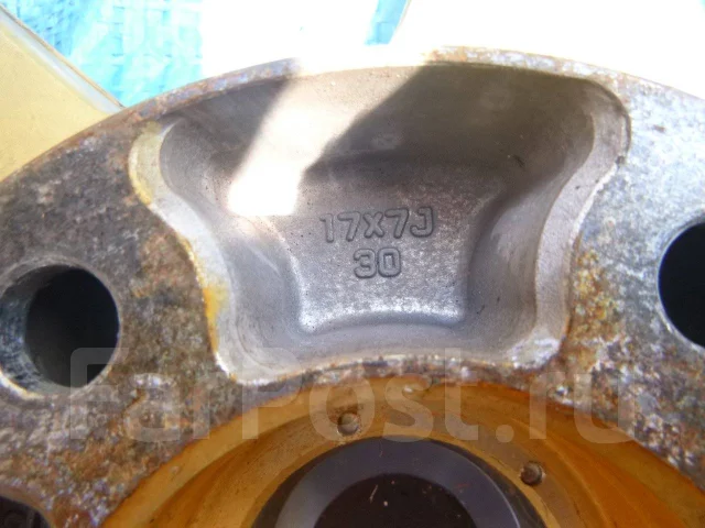 AVS Model 6. 7.0x17", 5x114.3, ET30 ����