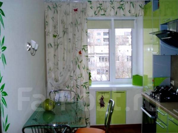 Какие шторы подойдут к зеленой кухне фото