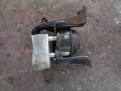 Подушка двигателя. Toyota Wish, ZNE10, ZNE10G