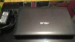 Asus X54C. 15.6", 1,6����, ��� 4 ��, ���� 320���, WiFi, Bluetooth, ����������� �� 2��.