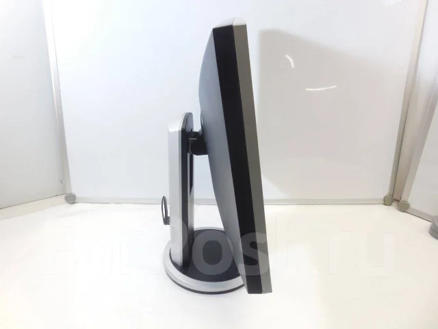 Samsung. 20.1" ����
