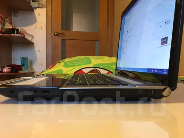 Acer Aspire V3-771G-53216G75Makk. 17.3", 2,5����, ��� 4 ��, ���� 750���, WiFi: 1, Bluetooth: 1, ����������� �� 3��. ����