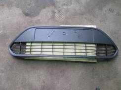 Решетка в бампер центральная Ford Focus II 2008-2011 (НЕ ПОД ХРОМ 8M51. Ford Focus, CB4, DA3, DB Двигатели: AODA, AODB, AODE, ASDA, ASDB, G6DA, G6DB...