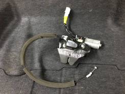 Доводчик двери багажника. Lexus: GS460, GS350, GS430, GS300, LS430, GS450h Двигатели: 1URFE, 1URFSE, 2GRFSE, 3GRFE, 3GRFSE, 3UZFE