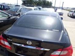 Стекло заднее. Nissan Fuga, HY51, KNY51, KY51, Y51