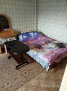 Гостинка, улица Адмирала Кузнецова 52б. 64, 71 микрорайоны, 24 кв. м. Комната