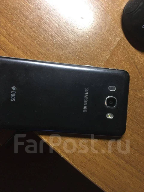 Samsung Galaxy J7. �/�, ������, 4G LTE ����
