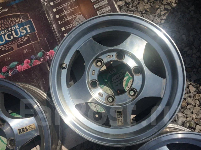 Rennen R5. 6.0x14", 6x139.7, ET30 ����