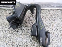 Корпус воздушного фильтра. Nissan X-Trail, NT30, T30 Nissan Serena, RC24, TC24, TNC24 Двигатели: QR20DE, QR25DE, YD22ETI