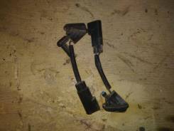 Форсунка омывателя. Ford Fusion, CBK Ford Focus, CB4, DA3 Ford Fiesta Двигатели: F6JA, F6JB, FXJA, FXJB, FXJC, FYJA, FYJB, FYJC, AODA, AODB, AODE, ASD...