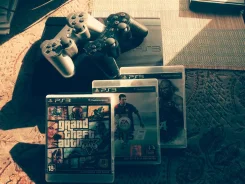 Sony PlayStation 3 Super Slim ����