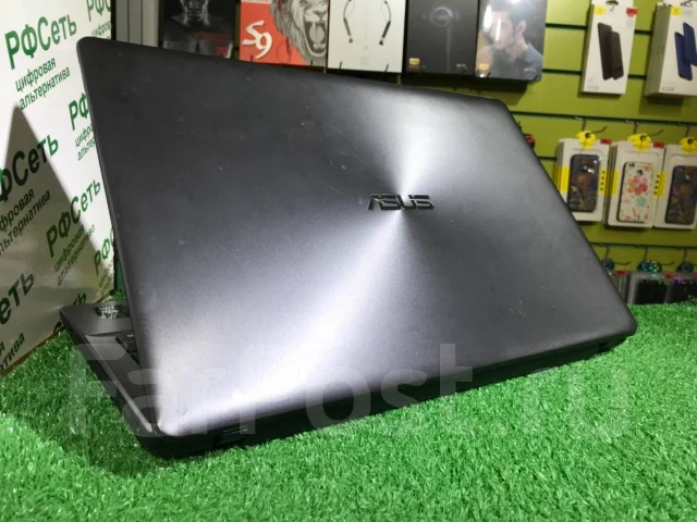 Asus X550DP. 15.6", 2,1����, ��� 8 ��, ���� 1 000���, WiFi: 1, Bluetooth: 1, ����������� �� 2��. ����