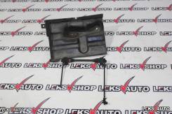 Крепление аккумулятора. Toyota Crown Majesta, JZS177, UZS171, UZS173, UZS175 Toyota Crown, JZS177, UZS171, UZS173, UZS175 Toyota Aristo, JZS160, JZS16...