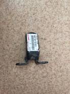 Крепление двери. Toyota: Corona, Prius C, iQ, Avensis, Sprinter Trueno, Corolla, Altezza, Probox, Raum, Sprinter, Mark II Wagon Blit, Caldina, Sprinte...