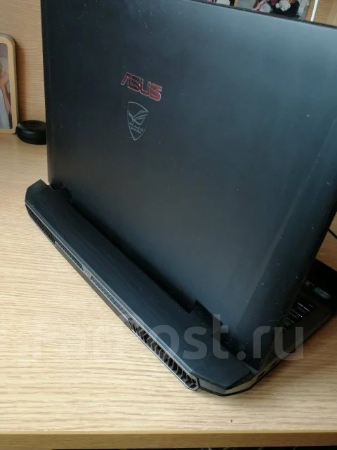Asus ROG G75VW. 17", 2,3����, ��� 8 ��, ���� 1 000���, WiFi: 1, Bluetooth: 1, ����������� �� 2��. ����