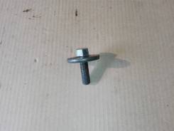 Болт коленвала. Suzuki: Carry Truck, Wagon R Wide, Cervo, Swift, Lapin, Kei, Wagon R Plus, Wagon R, Alto, Wagon R Solio, Every, Jimny, Twin, Cappuccin...