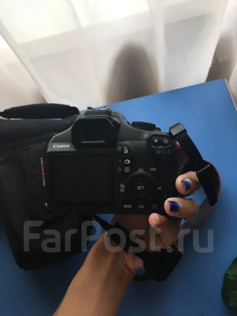 Canon EOS 1100D ����