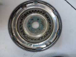 Маховик. Volkswagen Passat, 3C2, 3C5 Volkswagen Jetta, 1K2 Volkswagen Golf, 521, 5K1, AJ5 Volkswagen Polo, 6R1 Audi S3, 8P1, 8PA Audi A3, 8P1, 8PA Дви...
