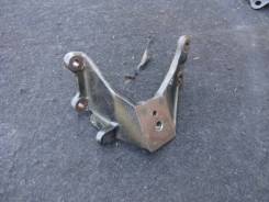 Кронштейн опоры двигателя. Suzuki Jimny, JA12C, JA12V, JA12W, JA22W, JB23W Двигатель K6A