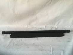 Шторка багажника. Toyota Land Cruiser, GRJ200, J200, URJ200, UZJ200, UZJ200W, VDJ200, URJ202, URJ202W Двигатели: 2UZFE, 3URFE, 1URFE, 1VDFTV, 1GRFE