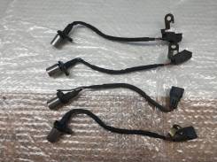 Датчик положения коленвала. Lexus: IS300, IS200, SC300, SC400, GS430, GS300, GS400 Toyota: Crown, Aristo, Verossa, Soarer, Altezza, Chaser, Crown Maje...