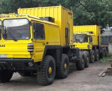 MAN KAT. Cедельный тягач MAN CAT вездеход. 8x8 2013 года. Габаритный, 34 998 кг.