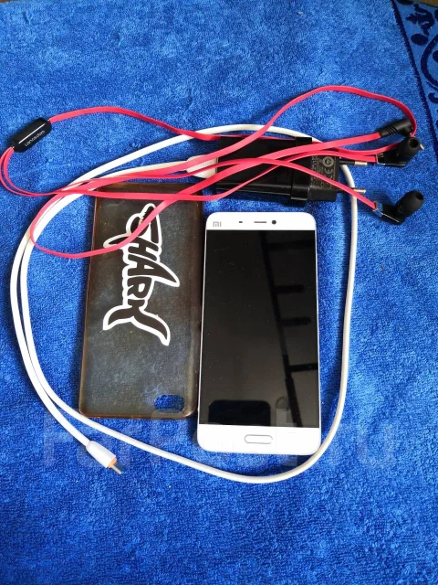 Xiaomi Mi5. �/�, �����, 3G, 4G LTE, Dual-SIM ����
