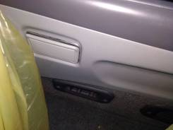 Пепельница. Mitsubishi Delica, PA3W, PA4W, PA5W, PB4W, PB5W, PD3W, PD4W, PD5W, PD6W, PD8W, PE8W, PF8W Mitsubishi L400, PA3W, PA4W, PA5W, PD3W, PD4W, P...