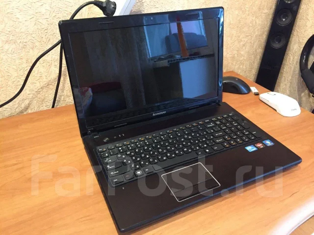 Lenovo G570. 15.6", 1,5����, ��� 4 ��, ���� 500���, WiFi: 1, Bluetooth: 1, ����������� �� 2��. ����
