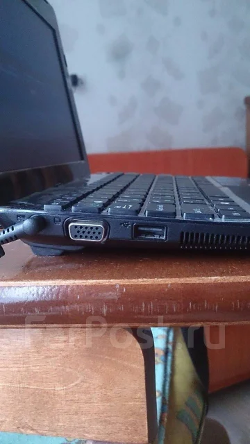 Asus Eee PC 1011PX. 10.1", 1 660����, ���� 320���, WiFi: 1, Bluetooth: 1, ����������� �� 11��. ����