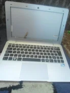 V-lazer. 11.6", WiFi: 1, Bluetooth: 1 ����