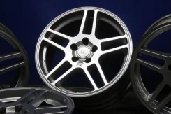 VST R. 7.5x17", 5x108, ET35 ����