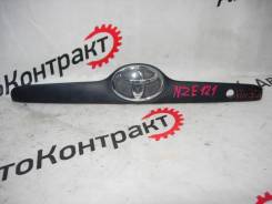Декоративная планка багажник Toyota Corolla