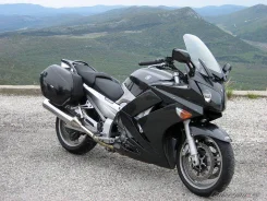 Yamaha FJR 1300 ����