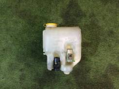 Бачок стеклоомывателя. Subaru Forester, SF5, SF9 Subaru Legacy, BD3, BD5, BD9, BG2, BG3, BG4, BG5, BG7, BG9, BGA, BGB, BGC Subaru Impreza, GC2, GC8, G...