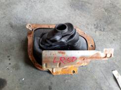 Кожух ручки переключения трансмиссии. Nissan Pathfinder, R50 Nissan Terrano, LR50, LUR50, LVR50, PR50, R50, TR50 Nissan Terrano Regulus, JLR50, JLUR50...