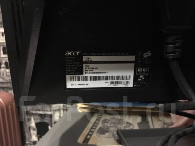 Acer. 17" ����