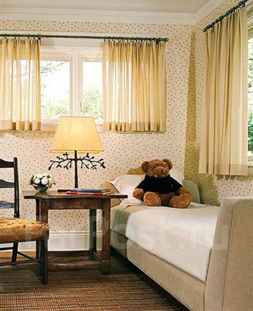 Короткие шторы в гостиную до подоконника в интерьере фото дизайн