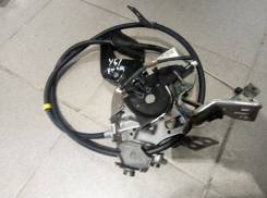 Тросик замка капота. Infiniti: M25, M35 Hybrid, M37, M45, M56, M35, Q70 Nissan Fuga Двигатели: V9X, VK56VD, VQ25HR, VQ35HR, VQ37VHR