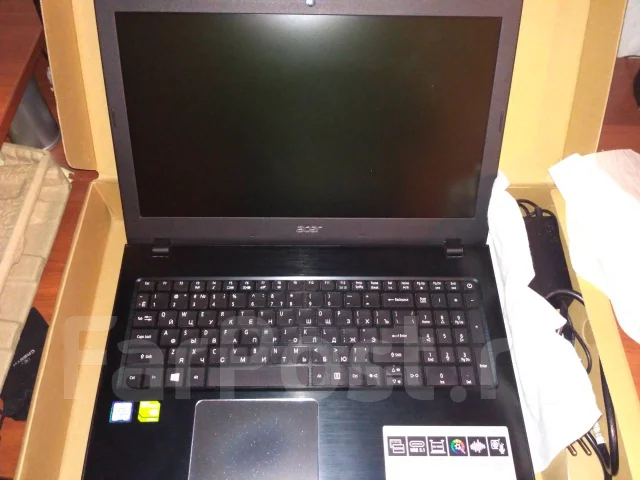 Acer Aspire E15. 15.6", 2,3����, ��� 4 ��, ���� 1 000���, WiFi: 1, Bluetooth: 1, ����������� �� 5��. ����