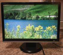 Samsung. 22", технология ЖК (LCD)