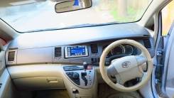 Toyota Isis. автомат, передний, 1.8 (132 л.с.), бензин, 95 000 тыс. км