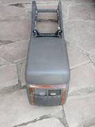 Бардачок. Volkswagen Touareg, 7L6, 7LA Двигатели: AXQ, AYH, AZZ, BAA, BAC, BAN, BAR, BHK, BHL, BJN, BKJ, BKL, BKS, BKW, BLE, BLK, BMV, BMX, BPD, BPE...