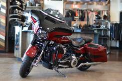 Harley-Davidson CVO Street Glide FLHXSE. 1 868 куб. см., исправен, птс, без пробега