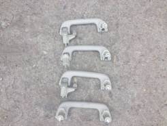 Ручка салона. Toyota Avensis, AZT250, AZT250L, AZT250W, AZT251, AZT251L, AZT251W, AZT255, AZT255W, CDT250, ZZT251, ZZT251L Двигатели: 1AZFSE, 1CDFTV...