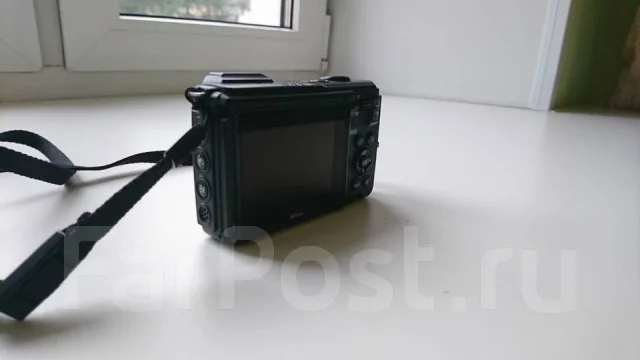 Nikon Coolpix W300 ����