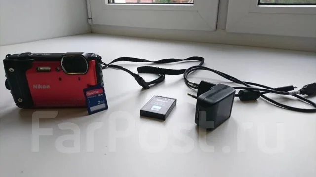 Nikon Coolpix W300 ����