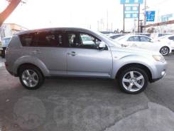 Mitsubishi Outlander. С водителем